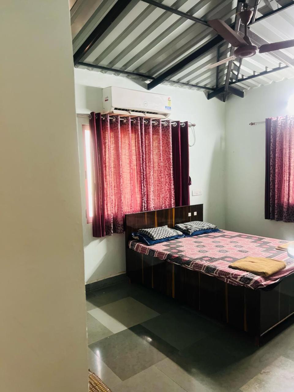 Madhura Farms Karjat Luaran gambar